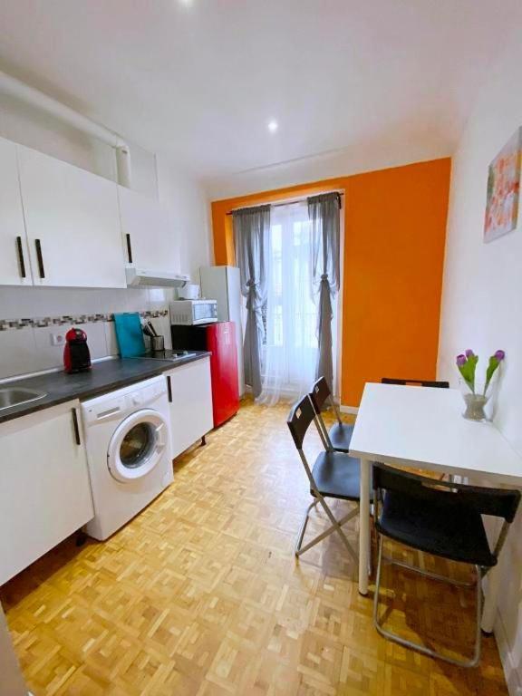Apartamentos Travelstep La Latina มาดริด ภายนอก รูปภาพ